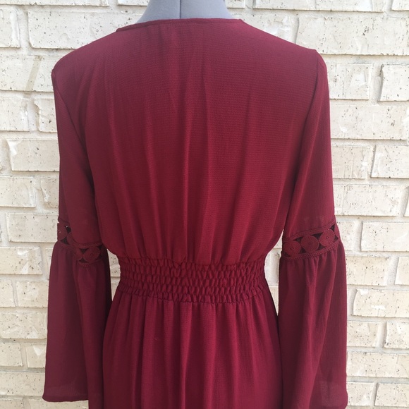 Romeo and Juliet Couture Maxi Dress - Picture 6 of 8